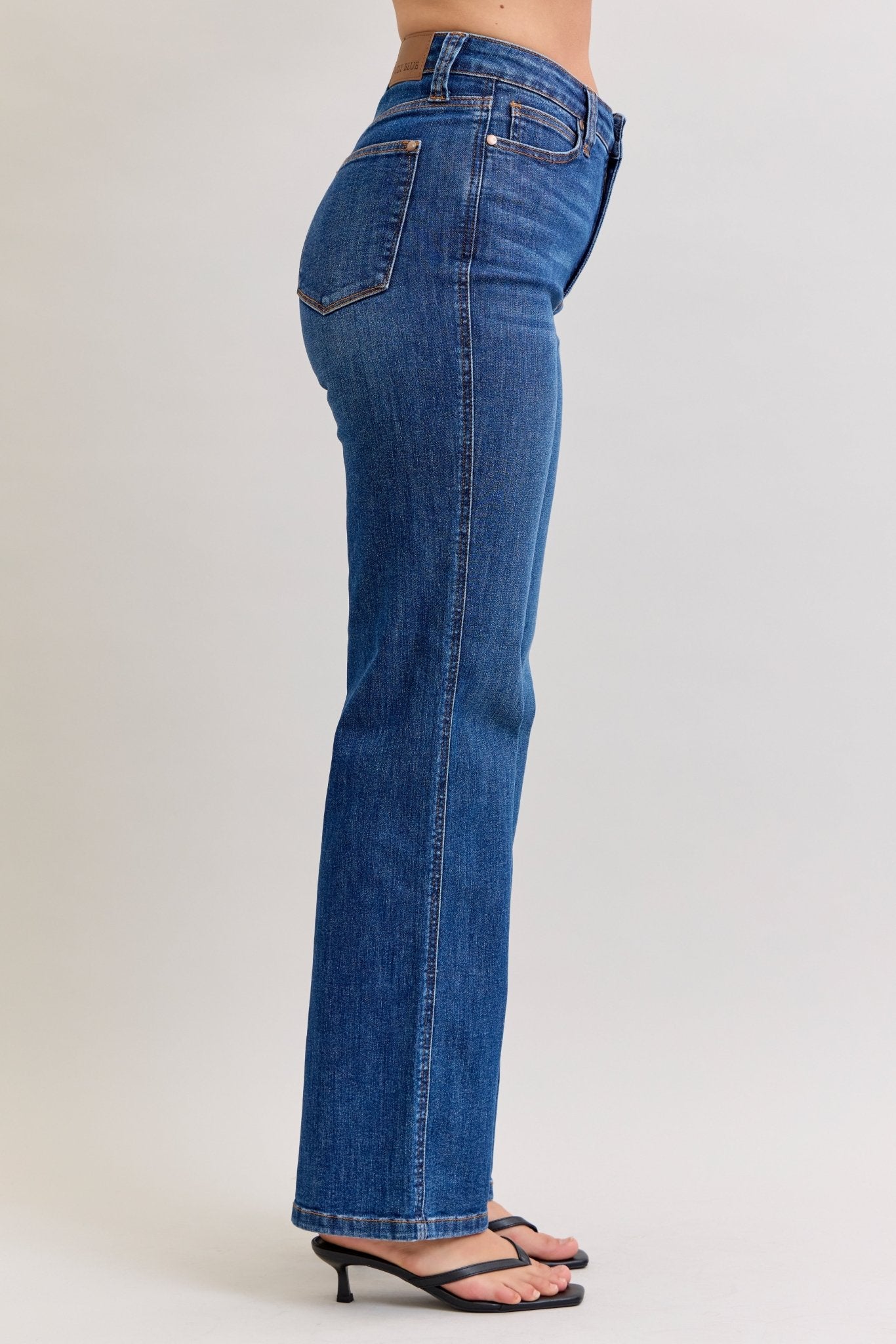 Judy Blue Tummy Control Bailey Straight Jean - The Nines