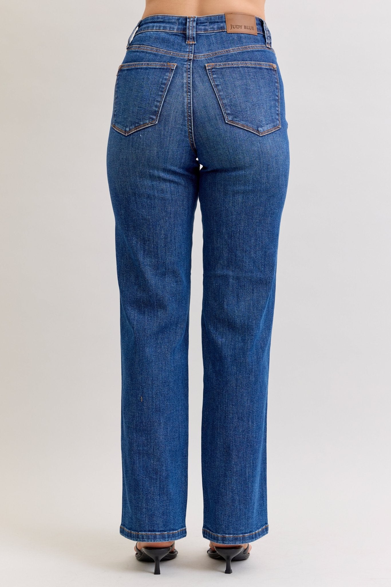 Judy Blue Tummy Control Bailey Straight Jean - The Nines