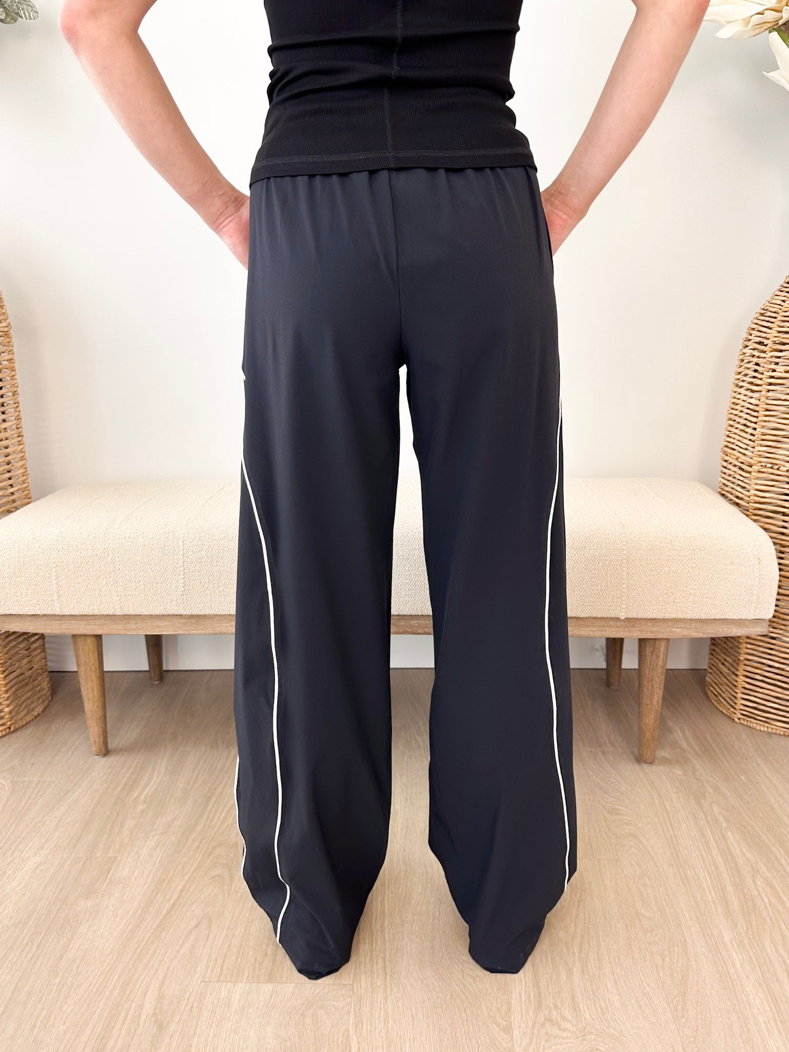 NovaFlex Track Pant - The Nines