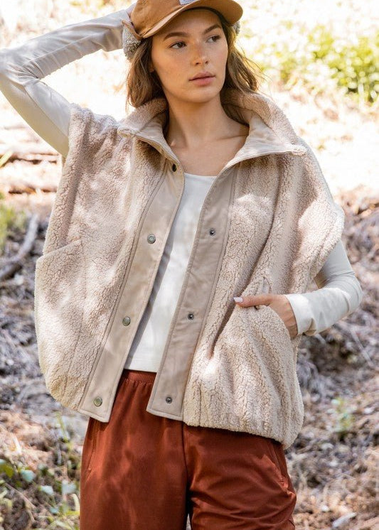 Sherpa Vest - 2 Colors! - The Nines