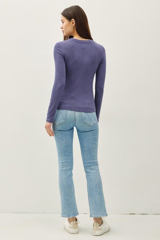 Notch V Basic - 4 Colors! - The Nines