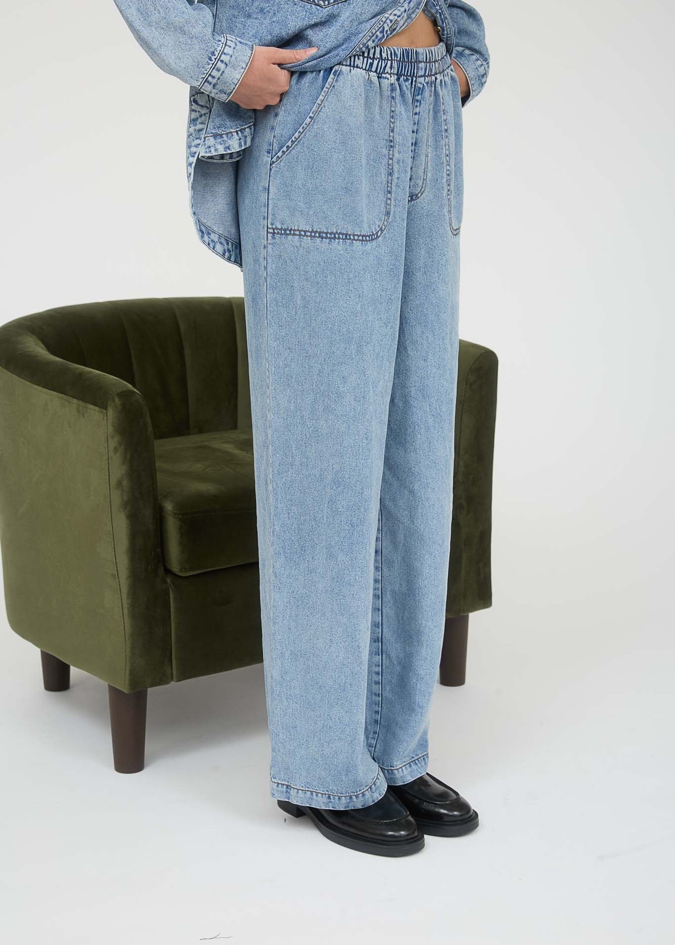 Chambray Elastic Waist Wide Leg Pant - The Nines