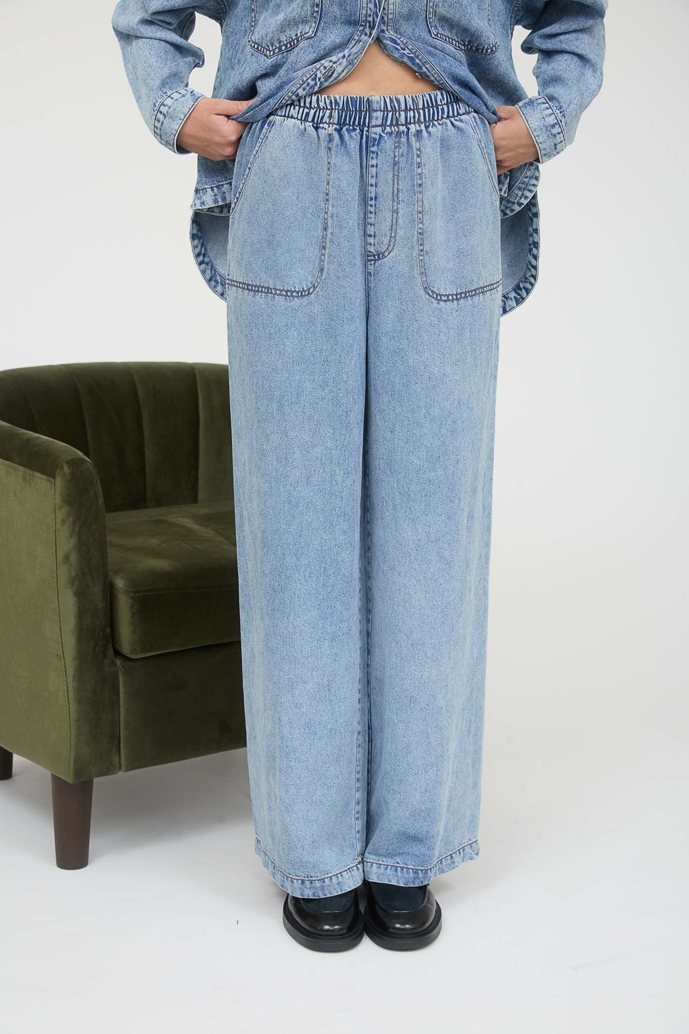 Chambray Elastic Waist Wide Leg Pant - The Nines