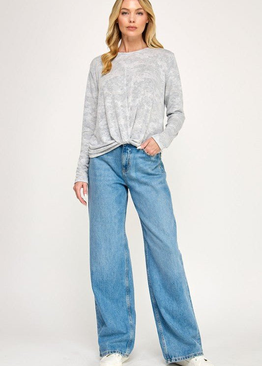 Subtle Heathered Light Gray Camo Twist Top - The Nines