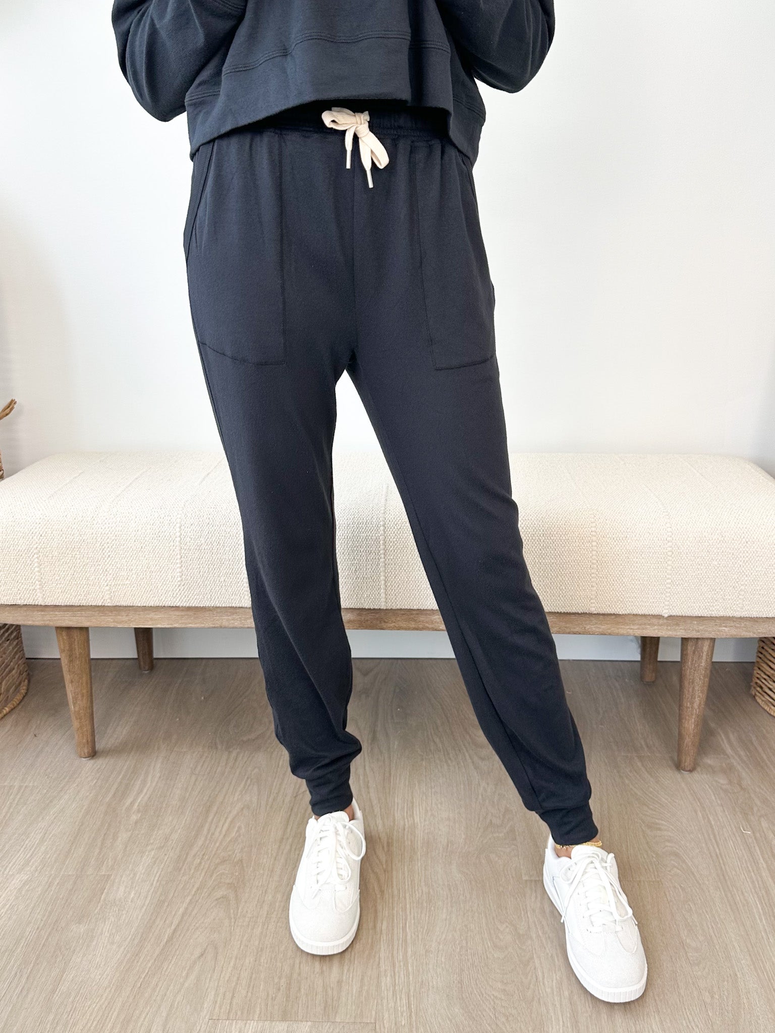 Brushed Hacci Lounge Joggers - The Nines