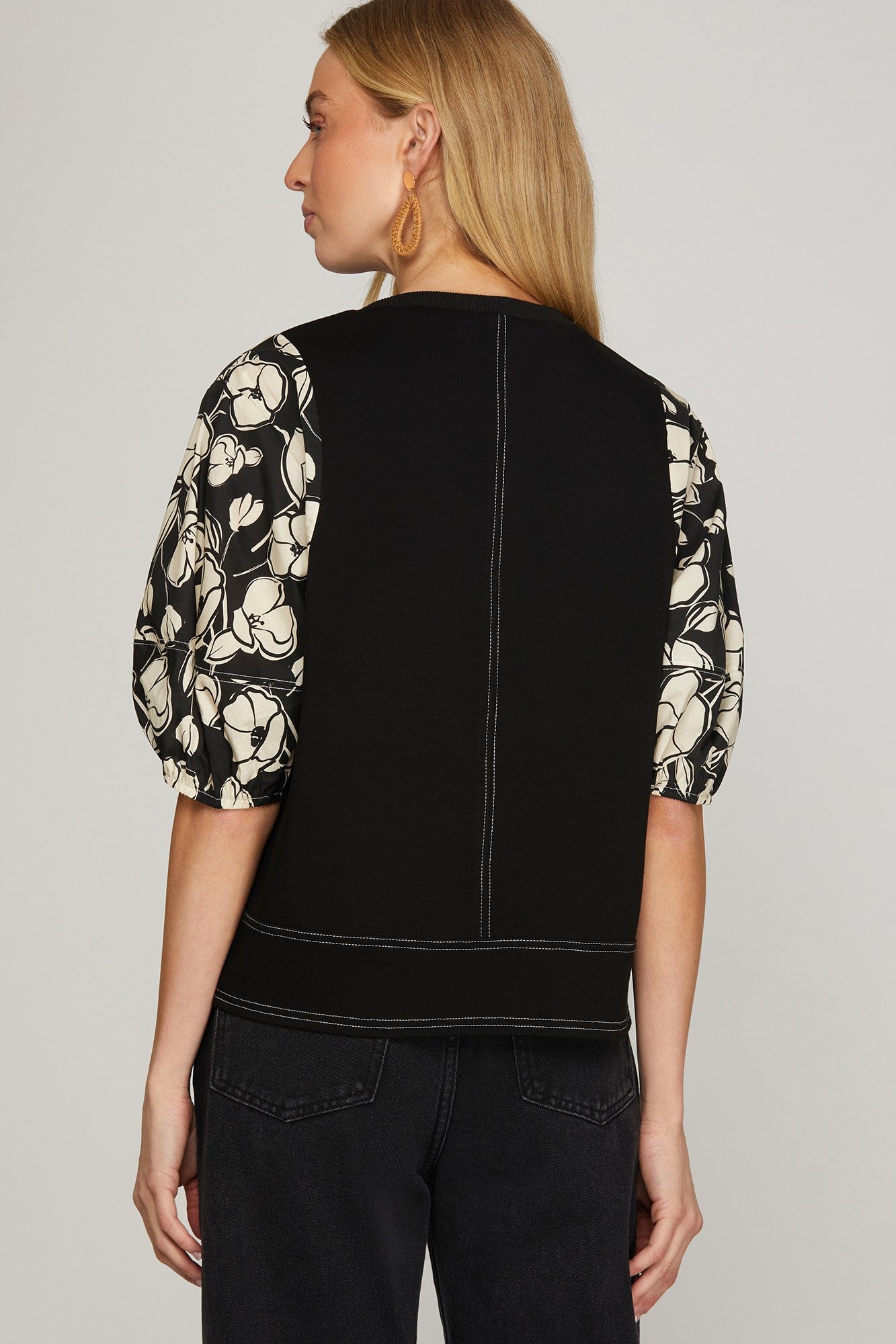 Black Knit Floral Sleeve Top - The Nines