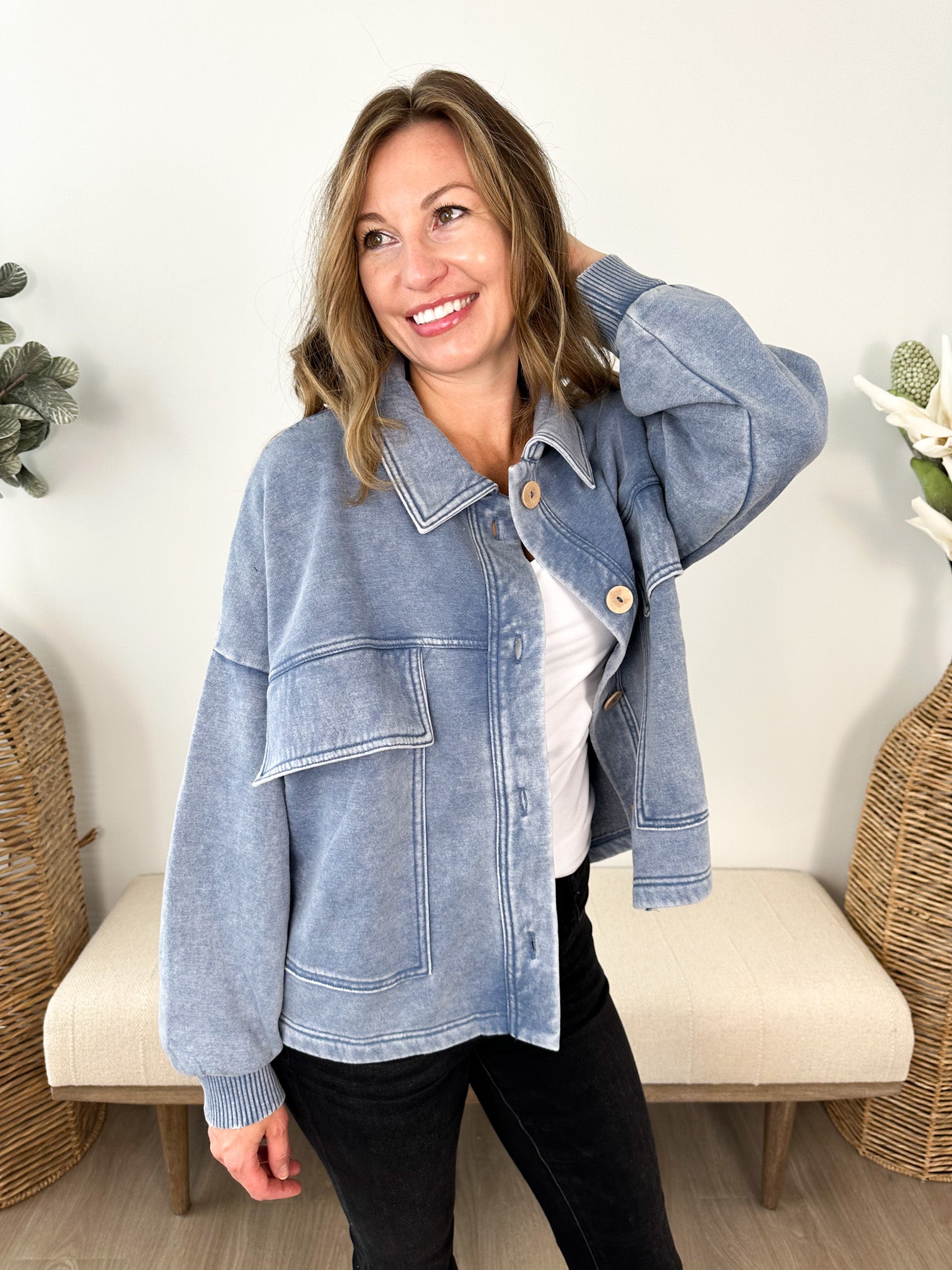 Front Pocket Cropped Shacket - The Nines