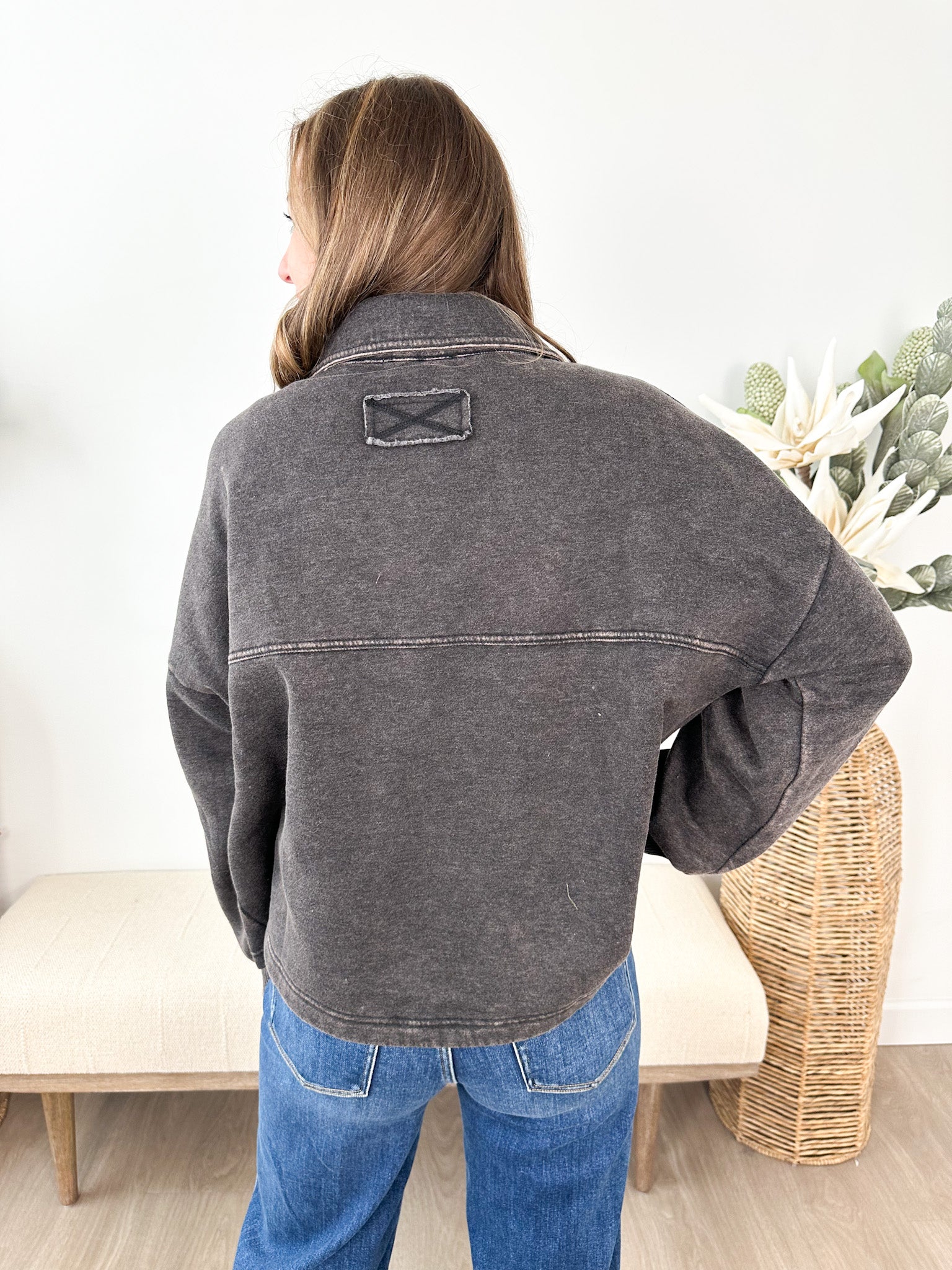 Front Pocket Cropped Shacket - The Nines