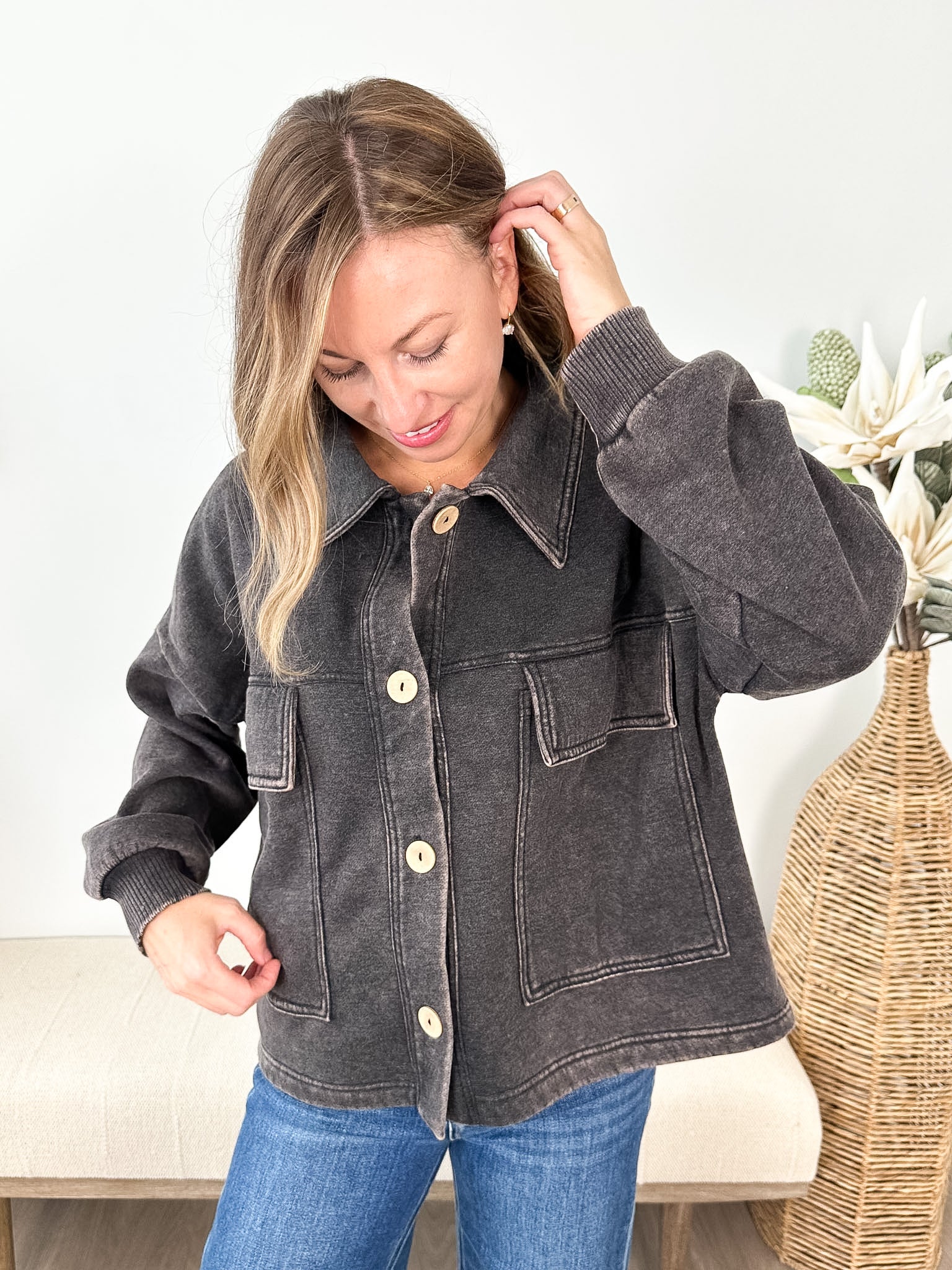 Front Pocket Cropped Shacket - The Nines