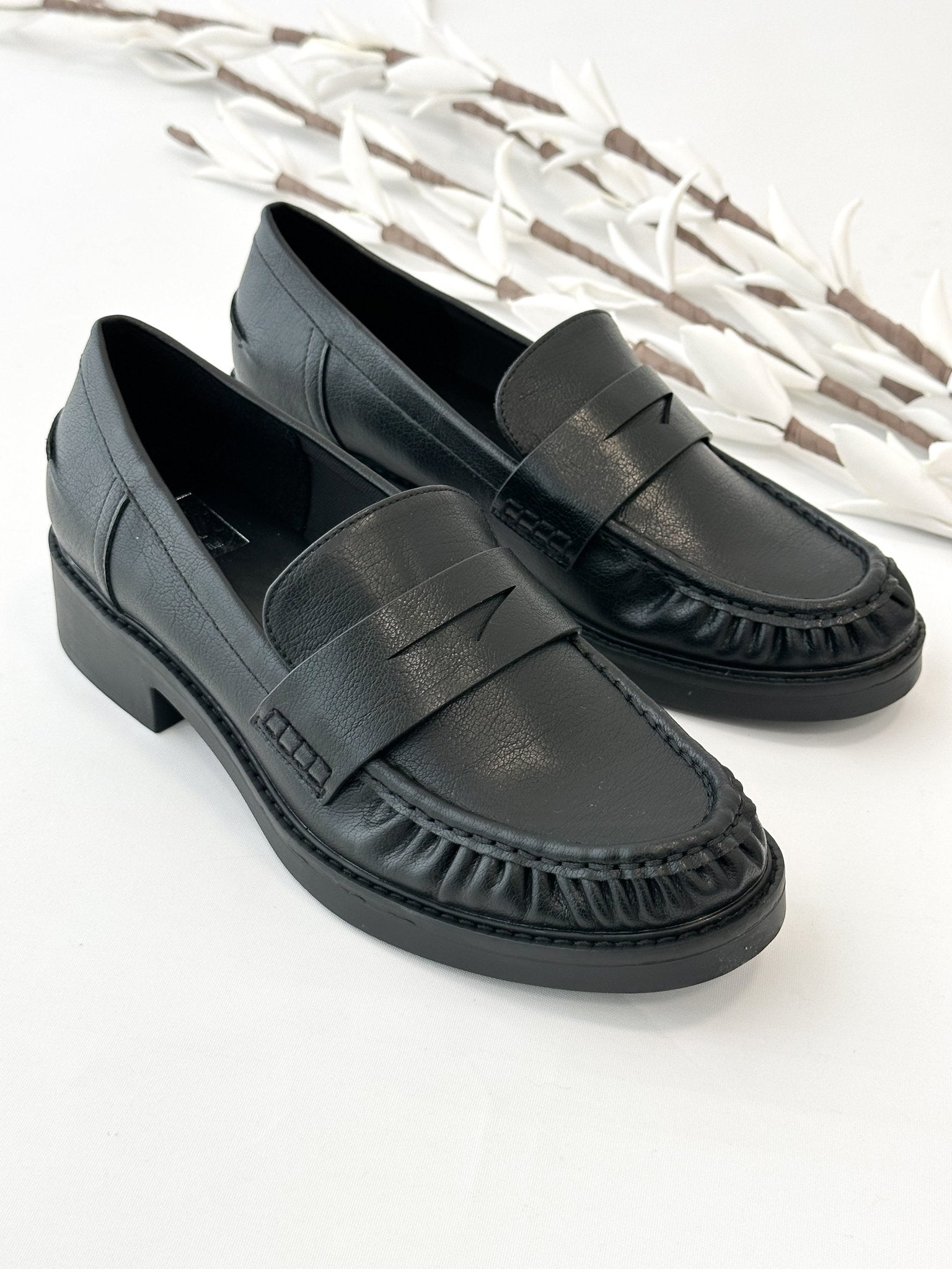 Steve Madden Theyo Loafer - The Nines