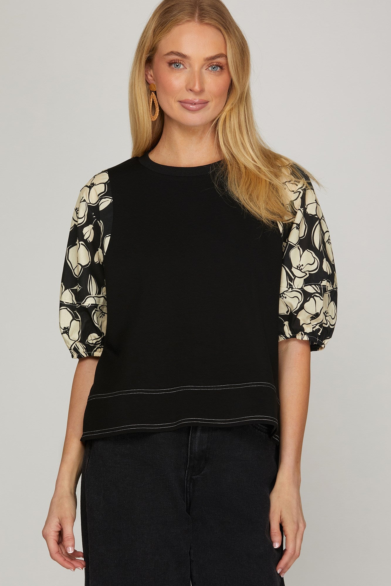 Black Knit Floral Sleeve Top - The Nines