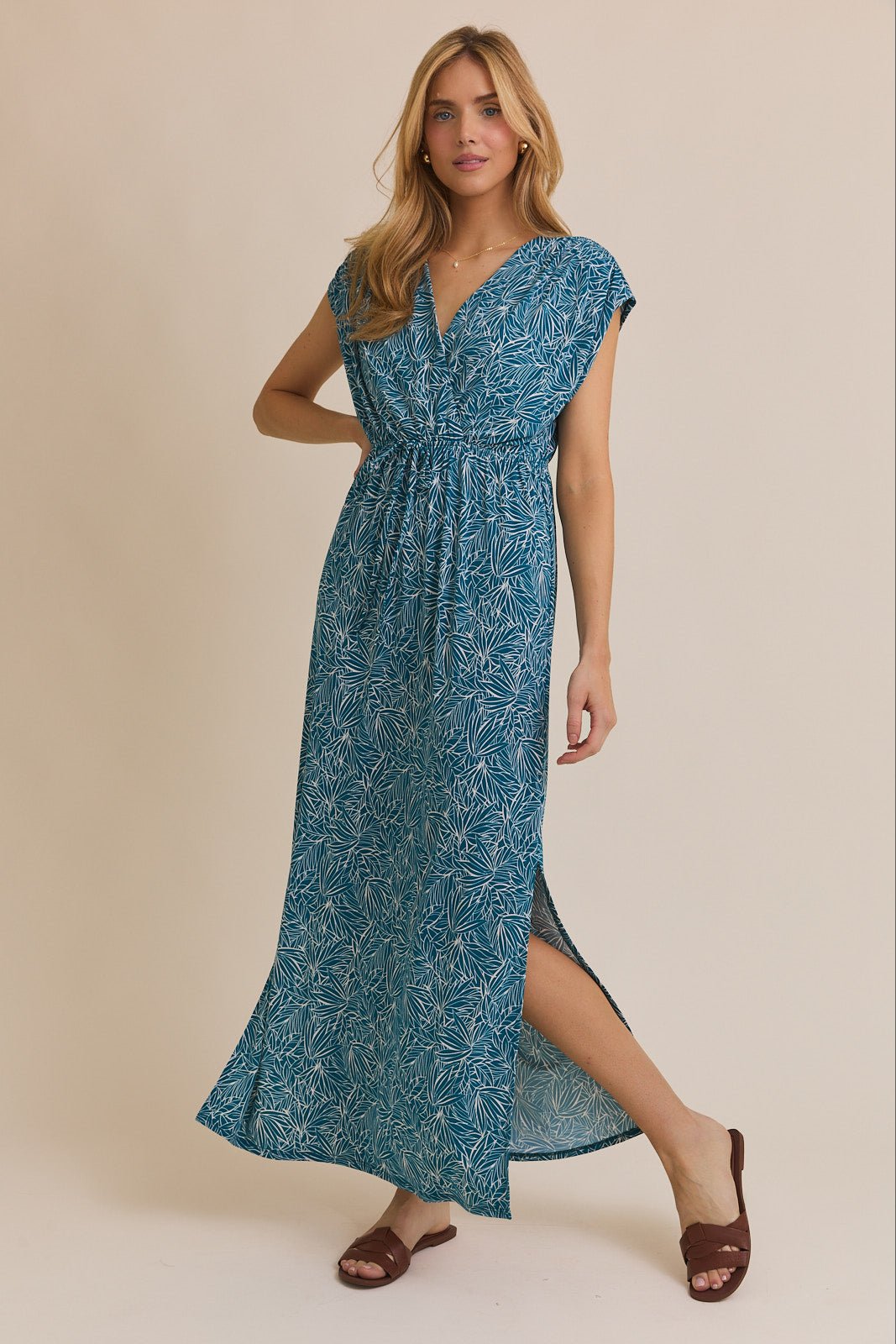 Teal & White Wrinkle Free Maxi Dress - The Nines