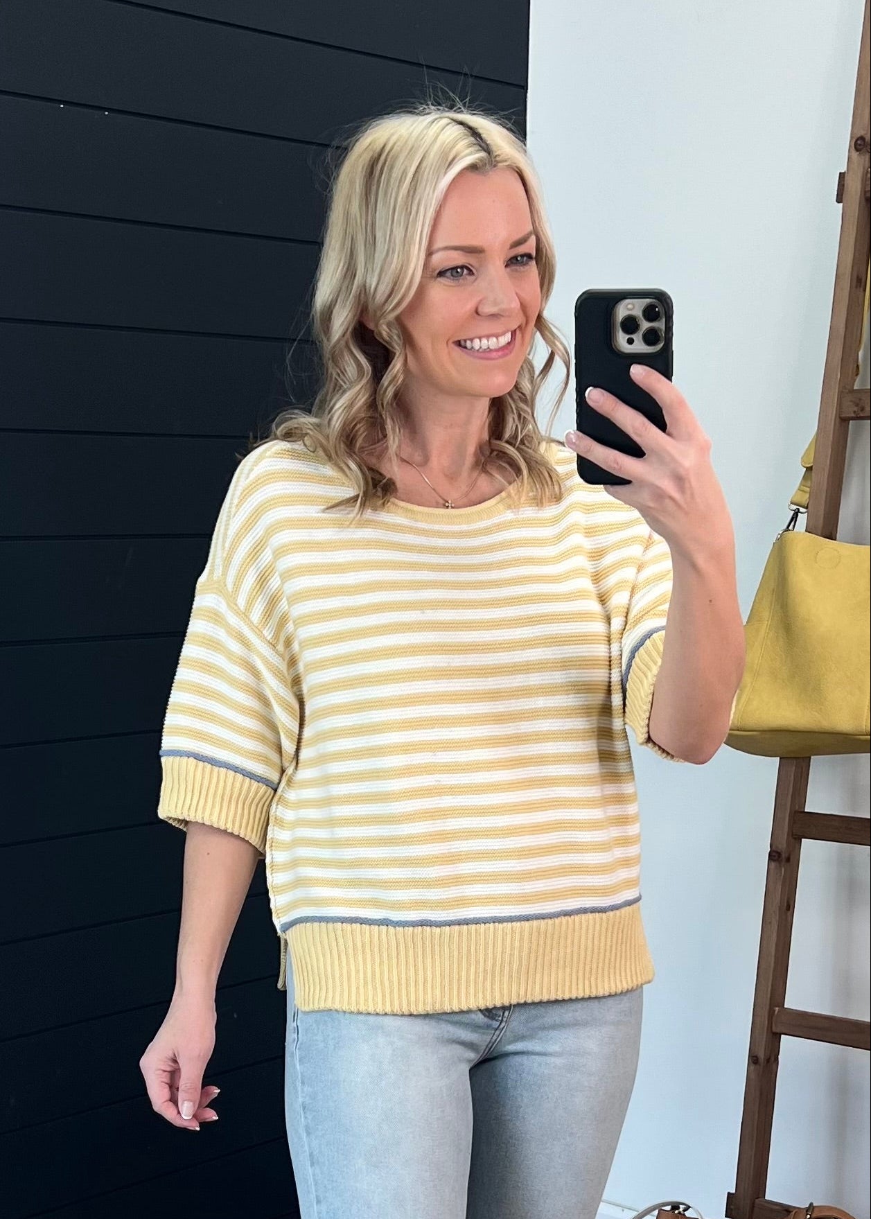 Butter Yellow Trim Short Sleeve Sweater - The Nines