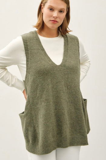 Curvy Cottage Flowy Sweater Vest