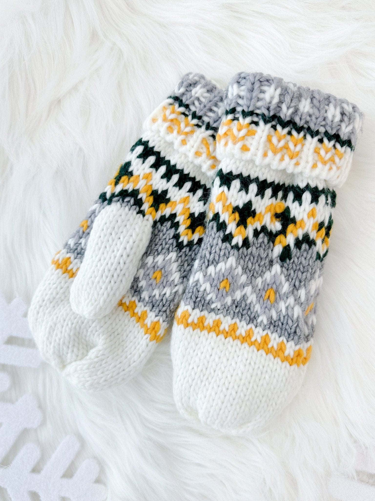 Patterned Mittens - The Nines