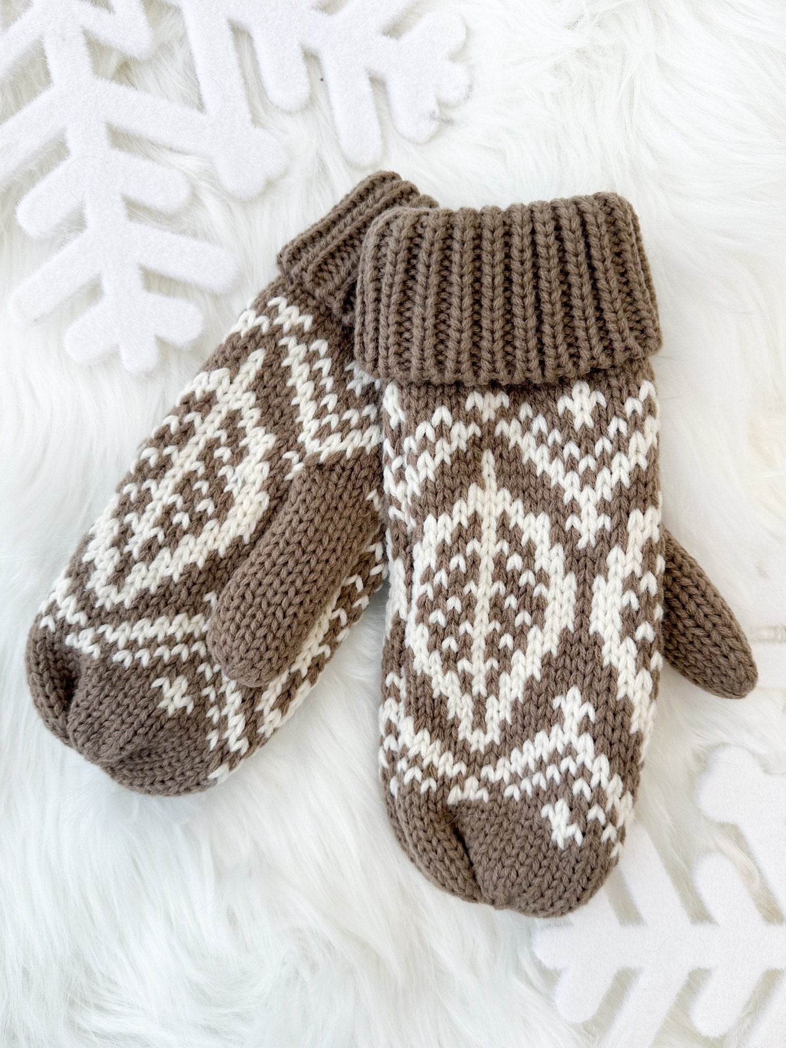 Patterned Mittens - The Nines