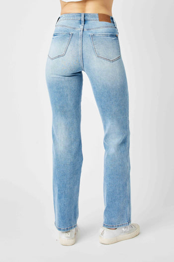 Judy Blue Medium Wash Straight Jeans