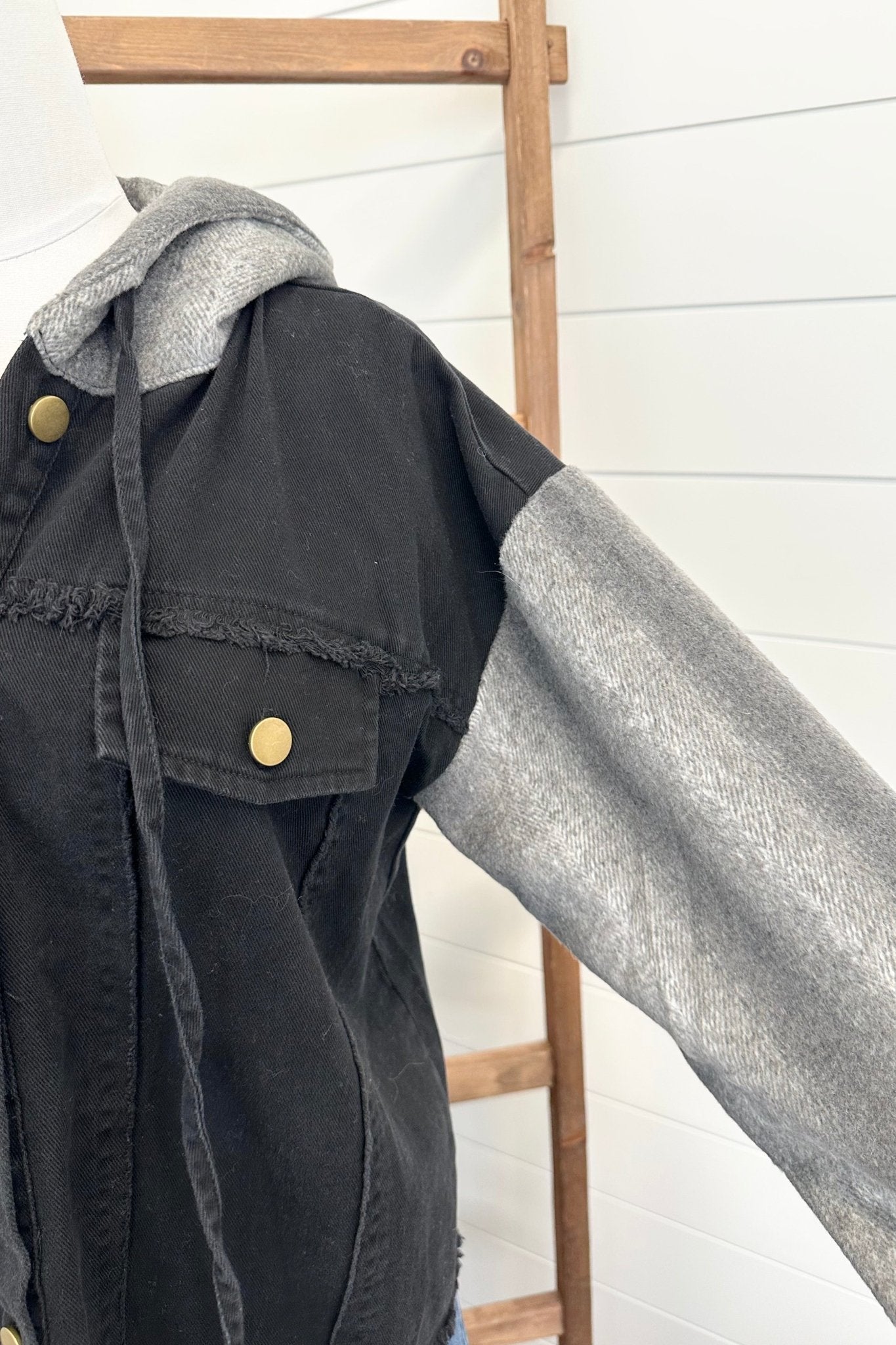 Black Plaid Sleeve Jacket - The Nines