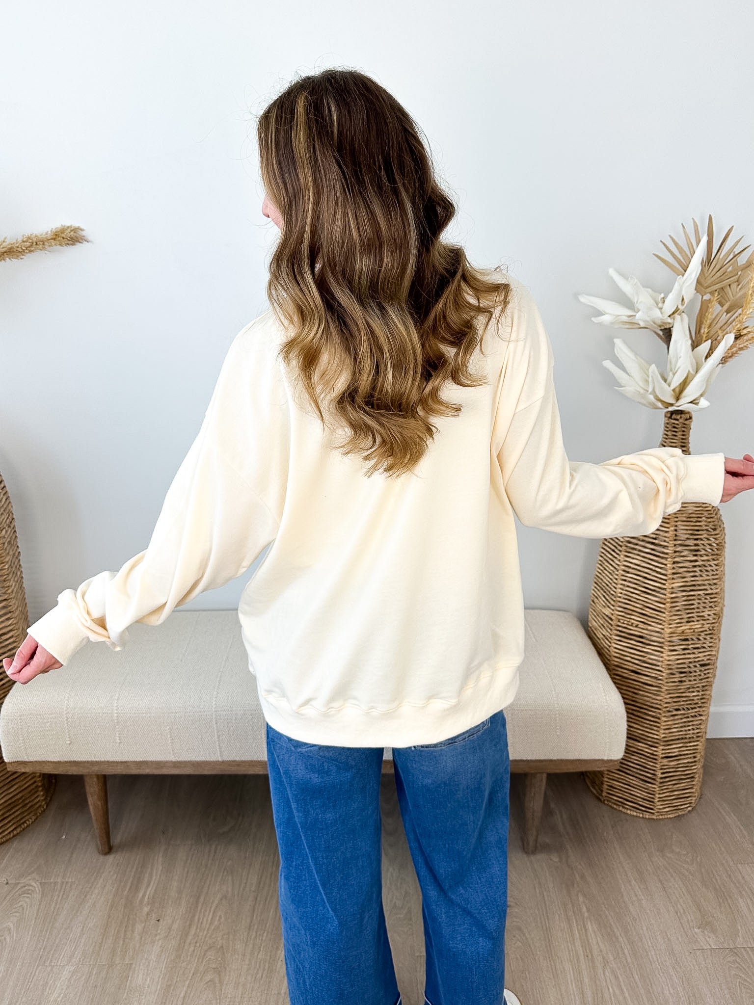 "Hug In A Mug" Cozy Teddy Sweatshirt - The Nines