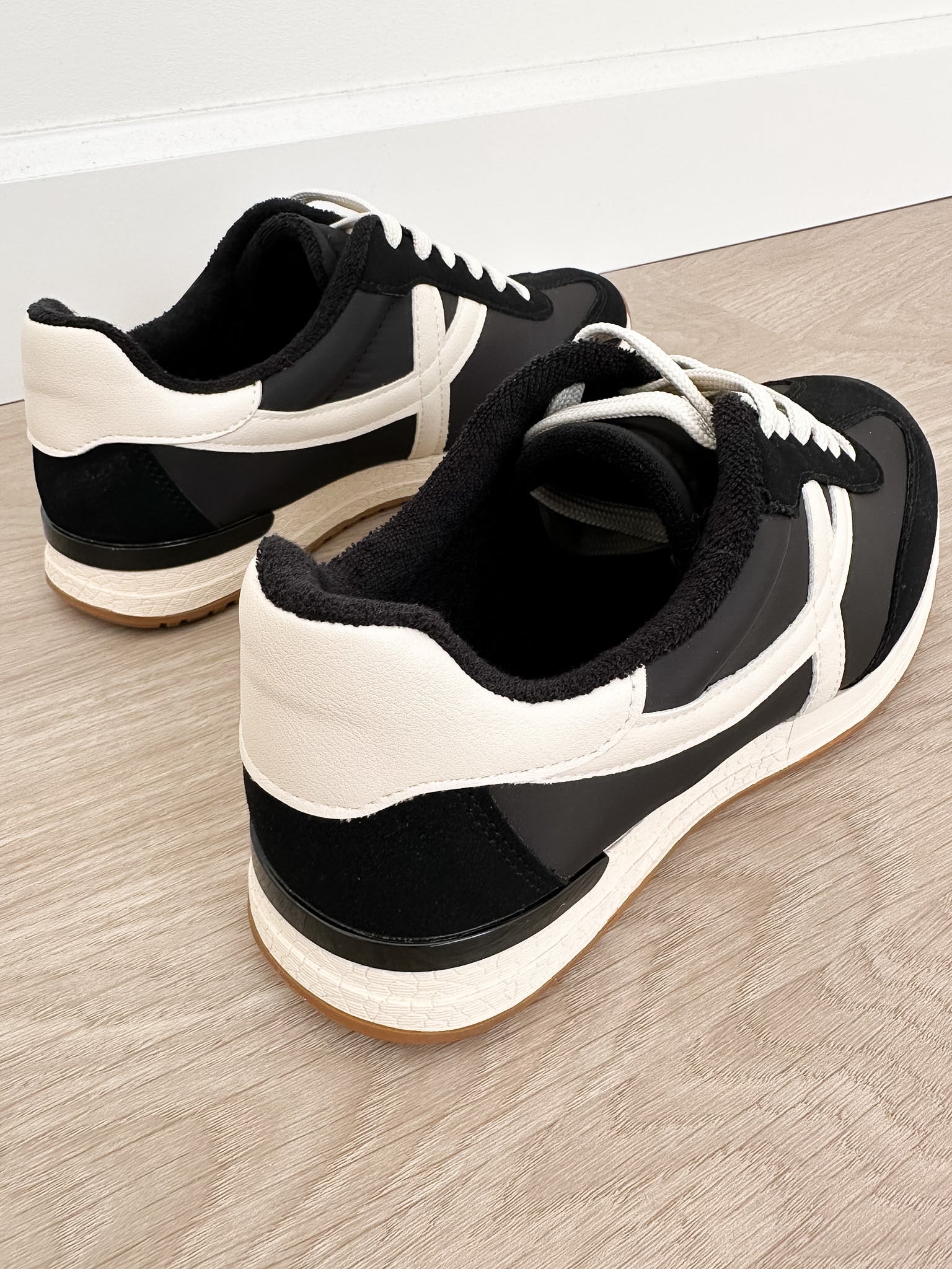 DV Joque Sneaker - The Nines