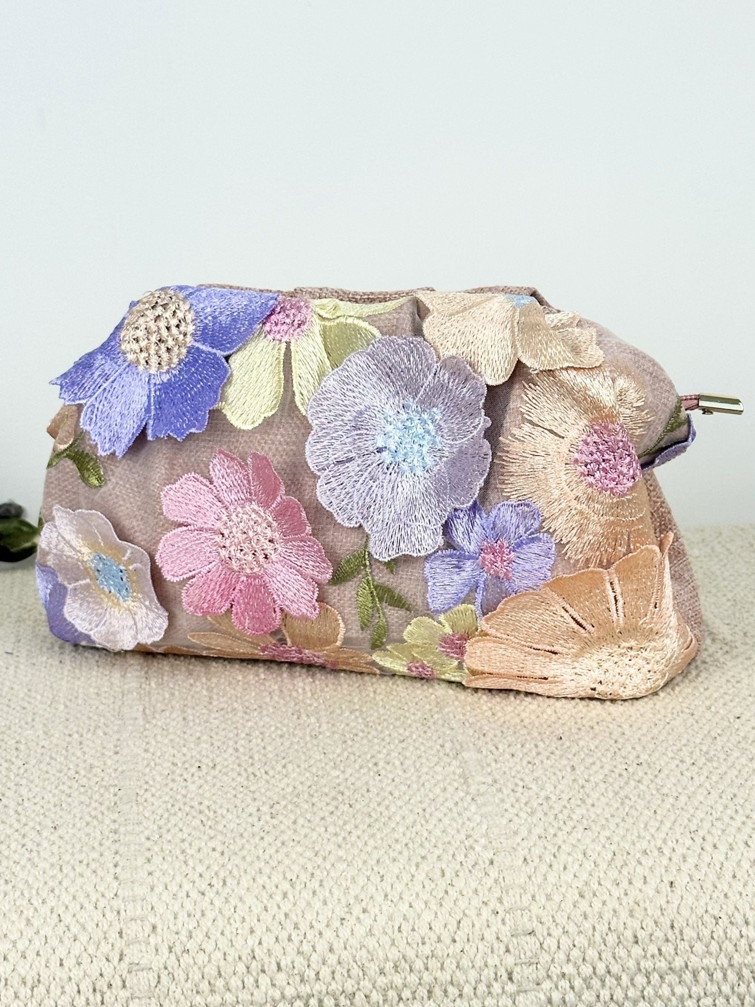 Cosbai Floral Clutch - The Nines