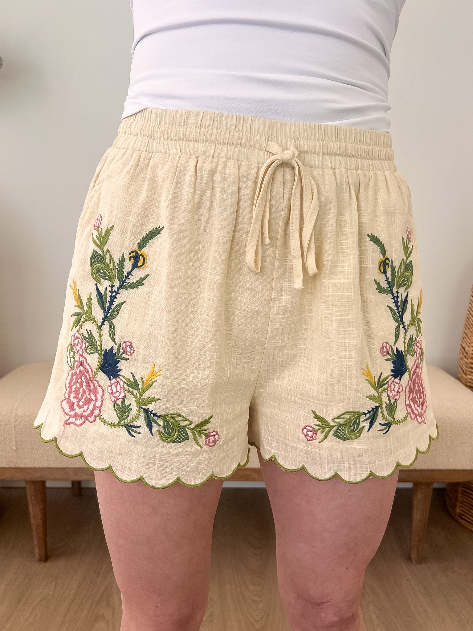 Artemisia Embroidered Shorts - The Nines