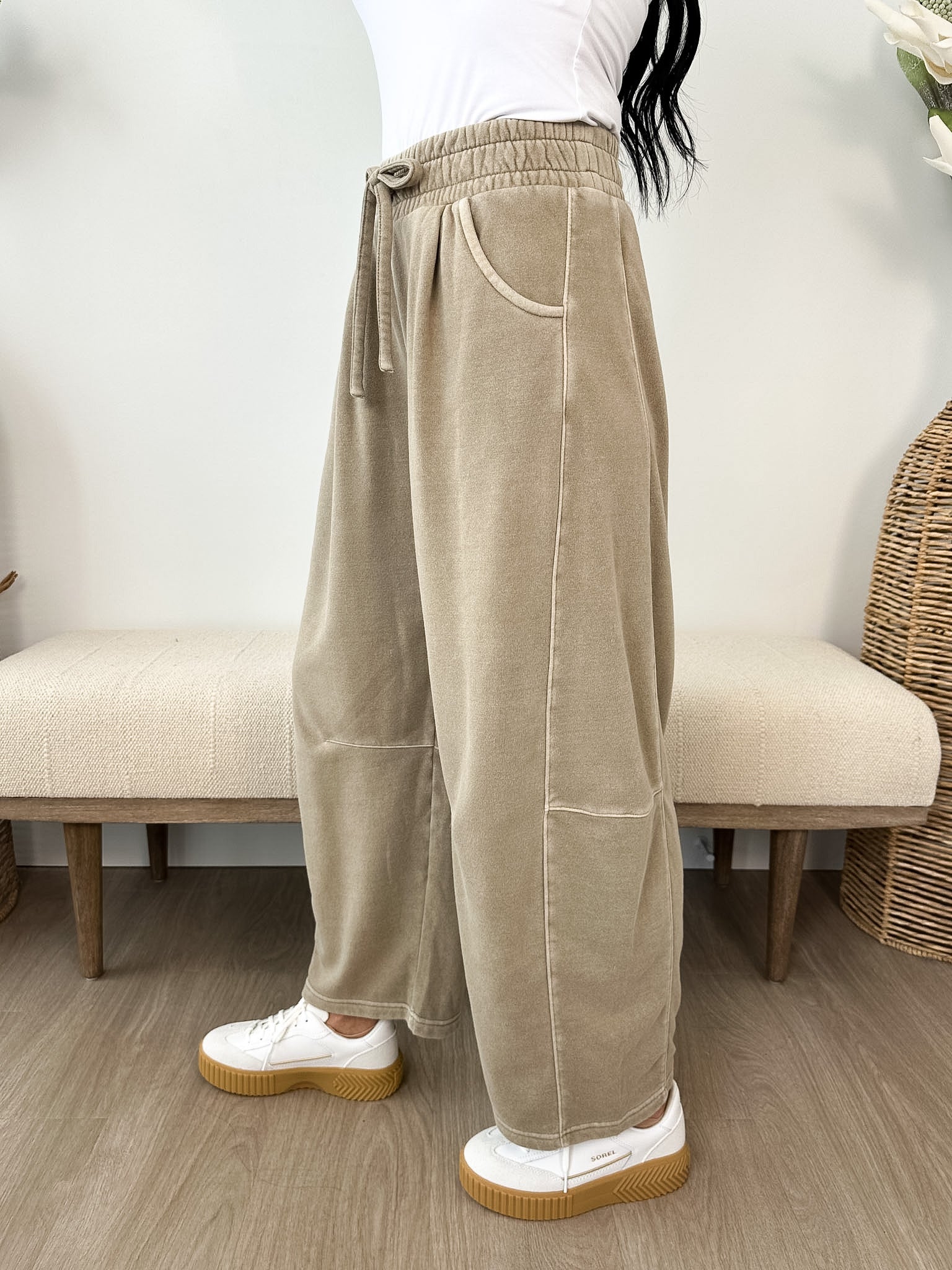 Smocked Waist Drawstring Barrel Leg Sweatpants - The Nines