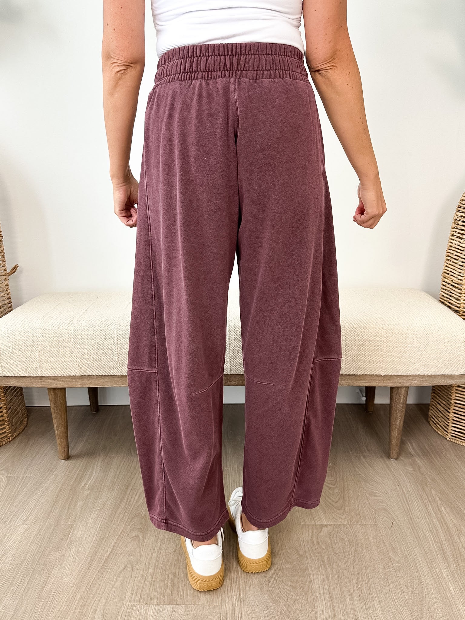 Smocked Waist Drawstring Barrel Leg Sweatpants - The Nines