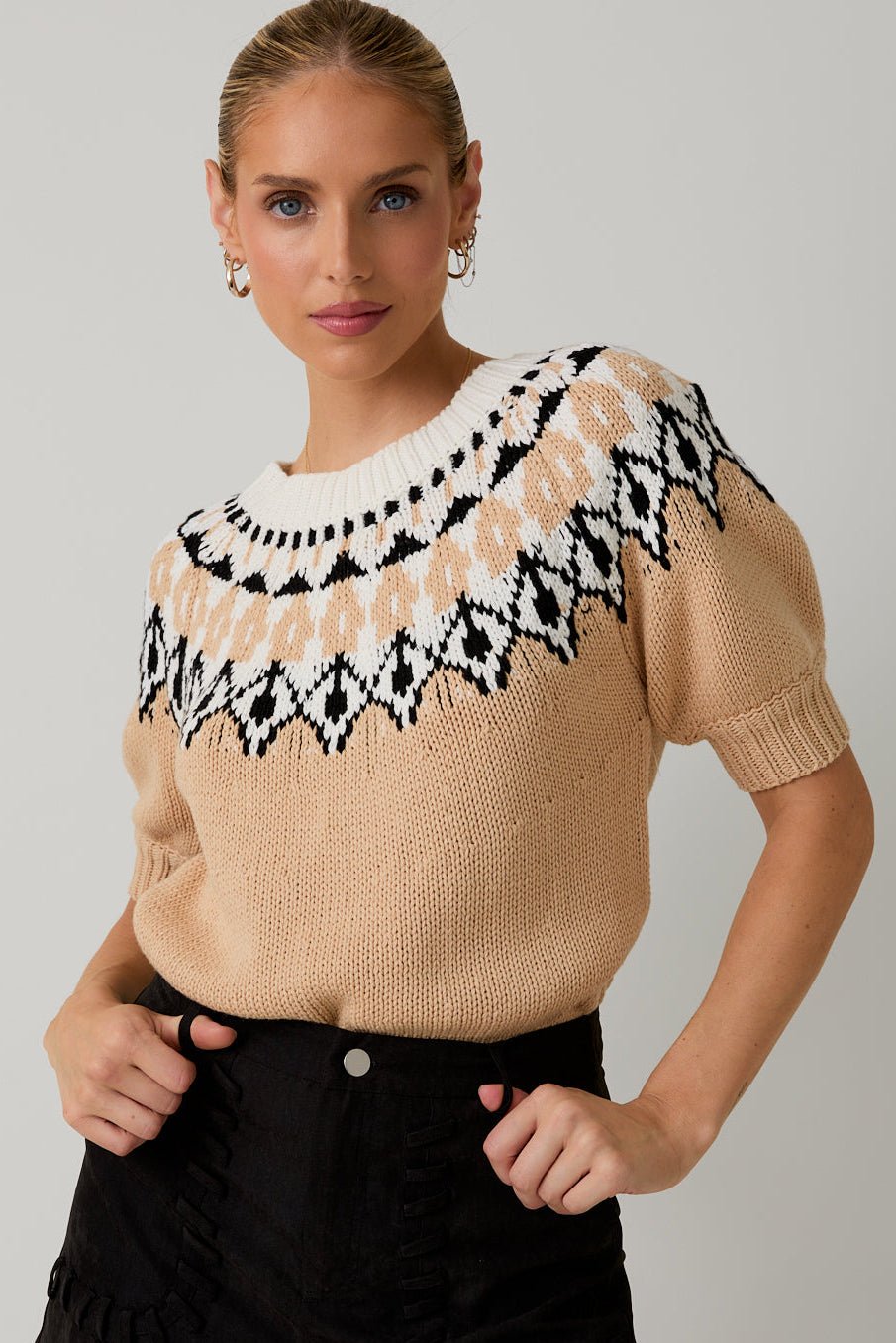 Myah Light Mocha & Black Short Sleeve Sweater - The Nines