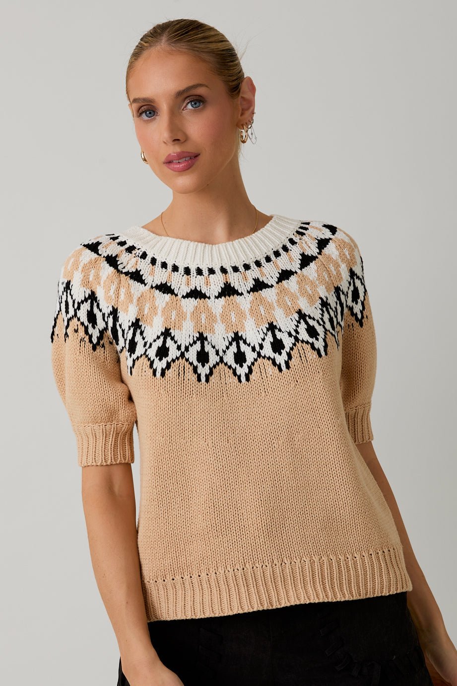 Myah Light Mocha & Black Short Sleeve Sweater - The Nines