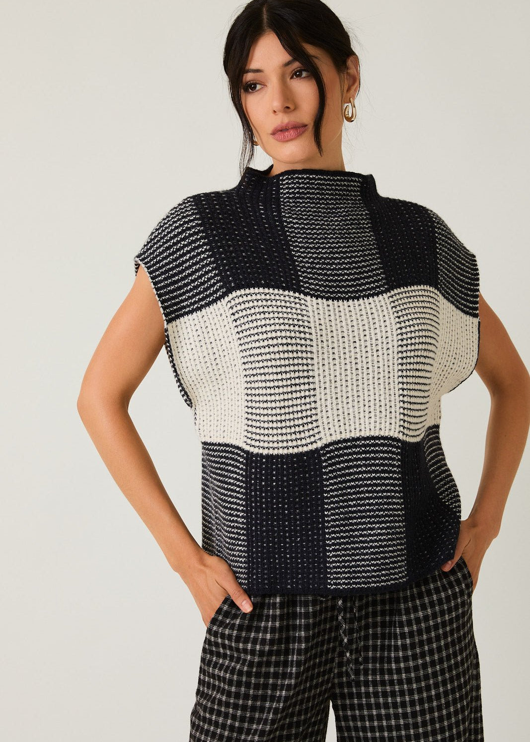 Black & Cream Plaid Sweater Top - The Nines