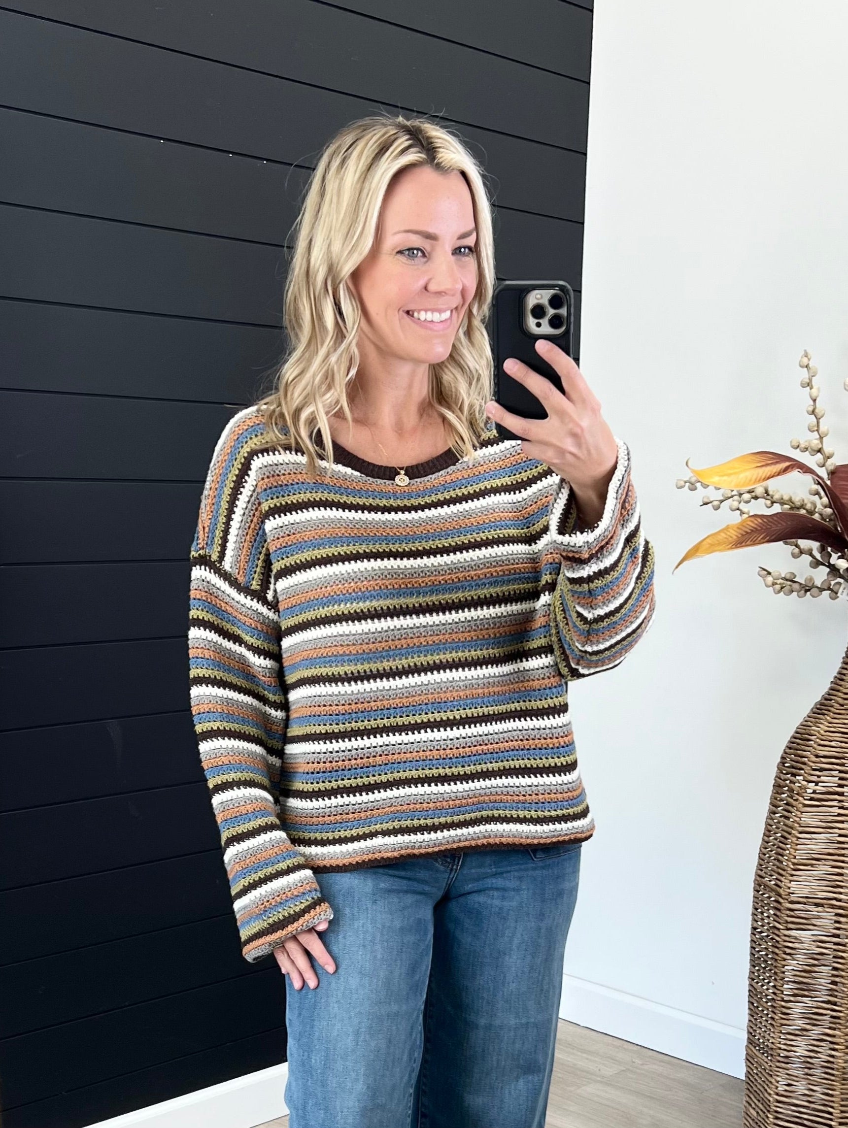 Cute striped crochet sweater for fall!
