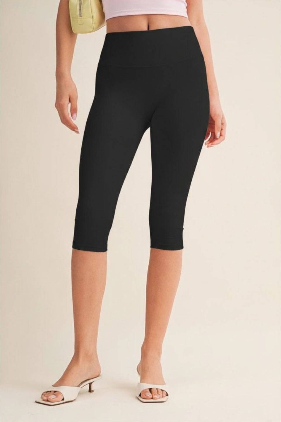 Black Capri Leggings - The Nines