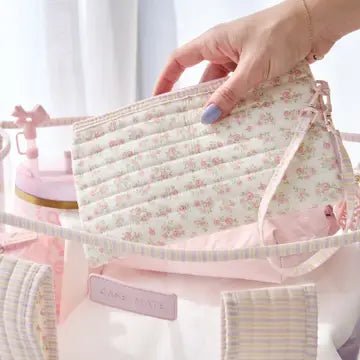 Case - Mate Quilted Ditsy Floral Jelly Tote Bag - The Nines